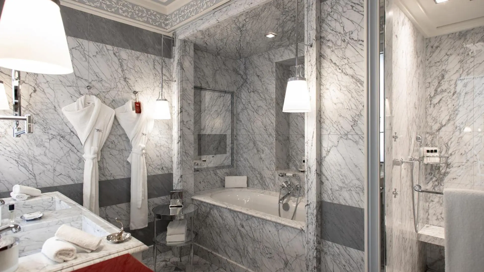 La Reserve Paris Hotel & Spa