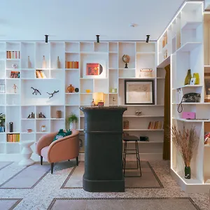 Otel Dadou, Paris