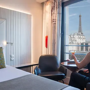 Otel Le Parisis - Tour Eiffel, Paris