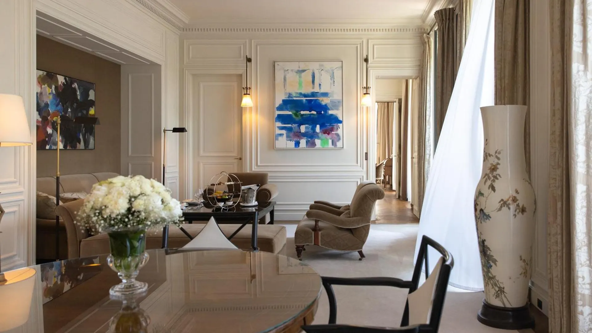 La Reserve Paris Hotel & Spa
