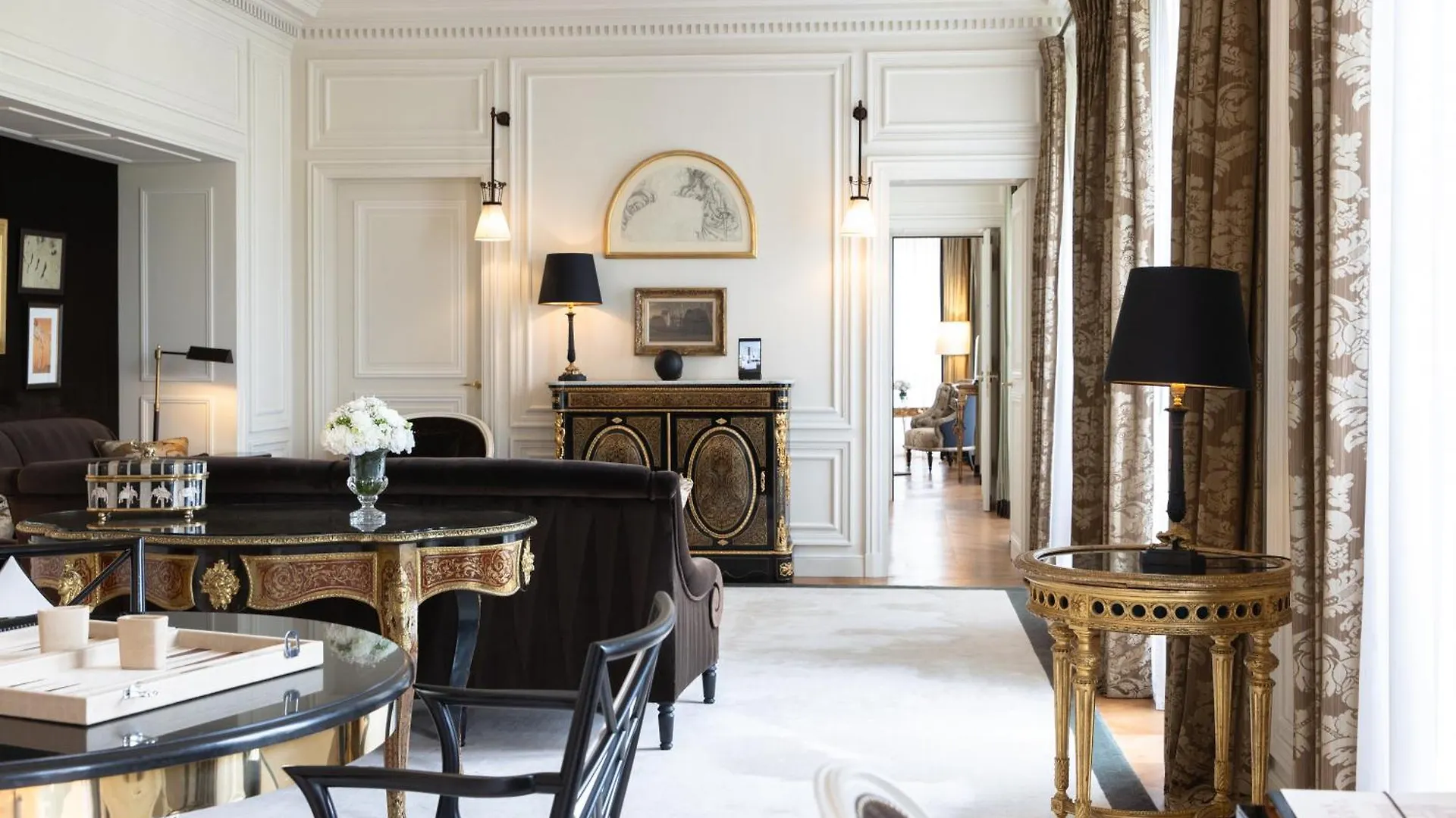 *****  La Reserve Paris Hotel & Spa Frankrike