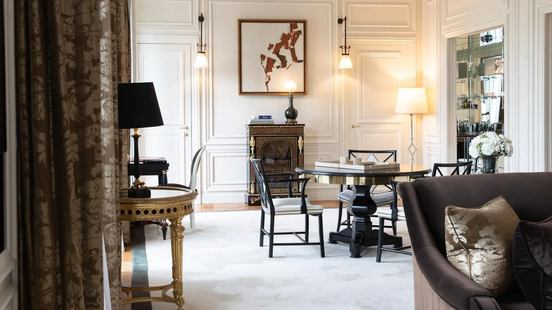 La Reserve Paris Hotel & Spa