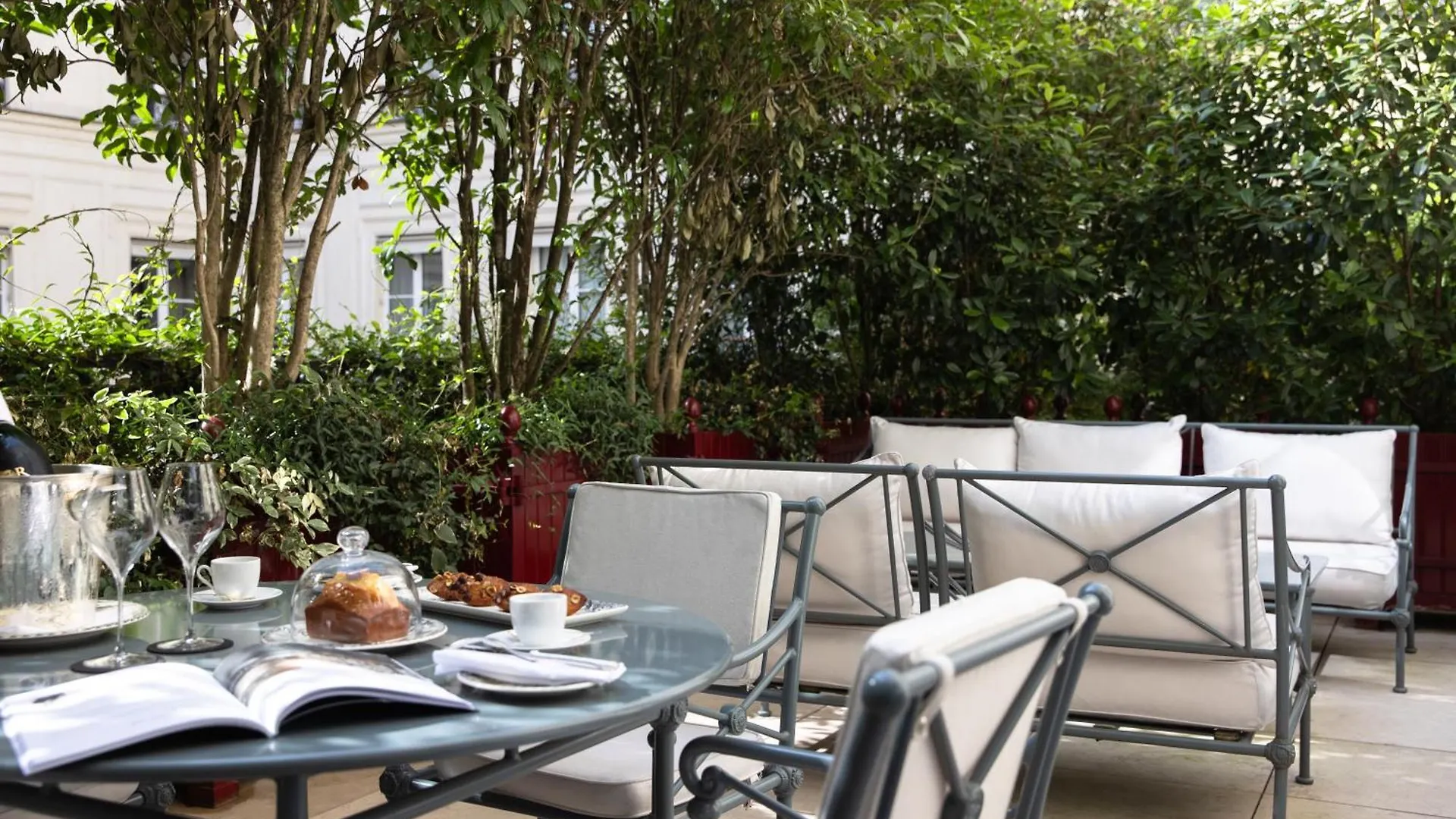 La Reserve Paris Hotel & Spa