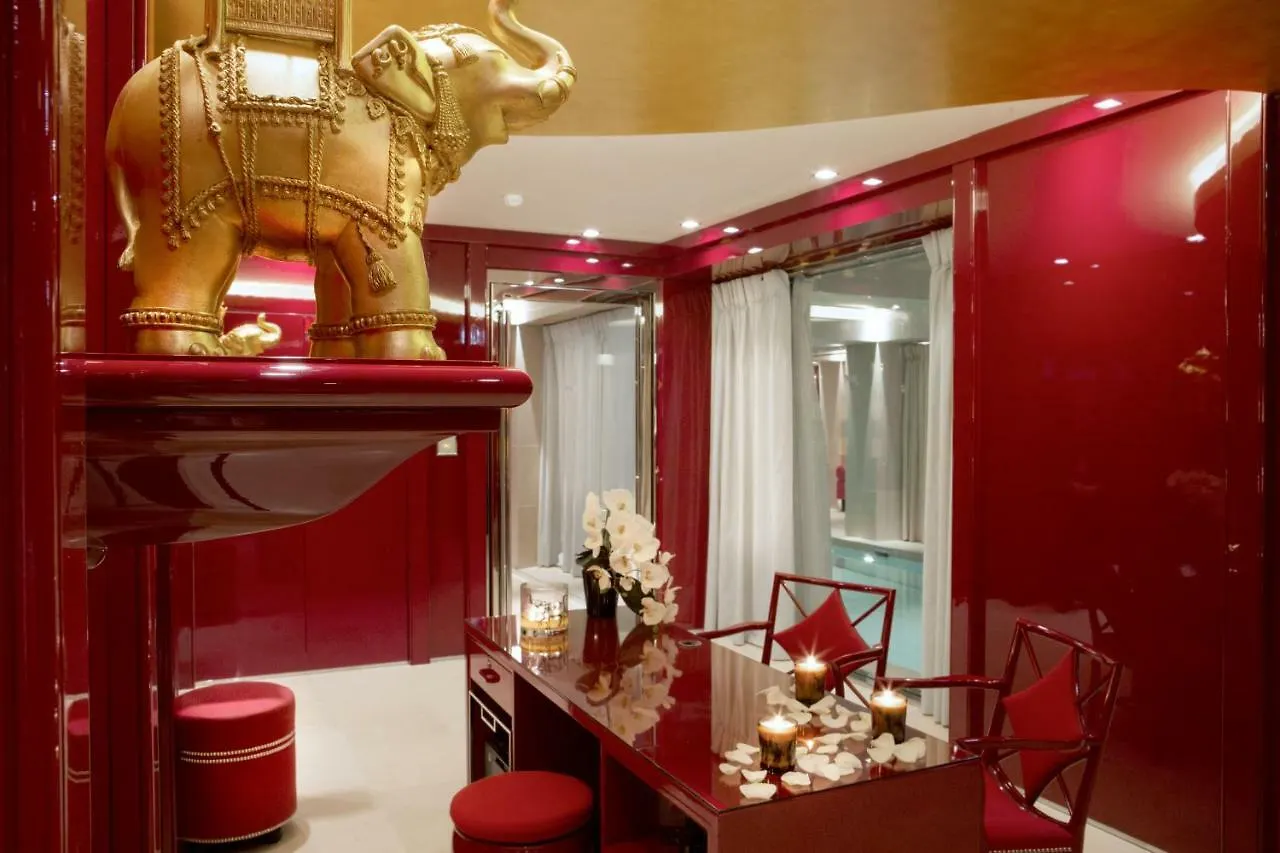 La Reserve Paris Hotel & Spa